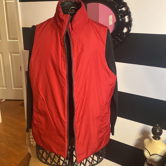 Vest - Picture 4 of 4